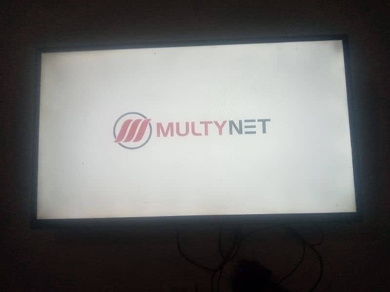 Multinet like new 40" lcd tv with android box 0