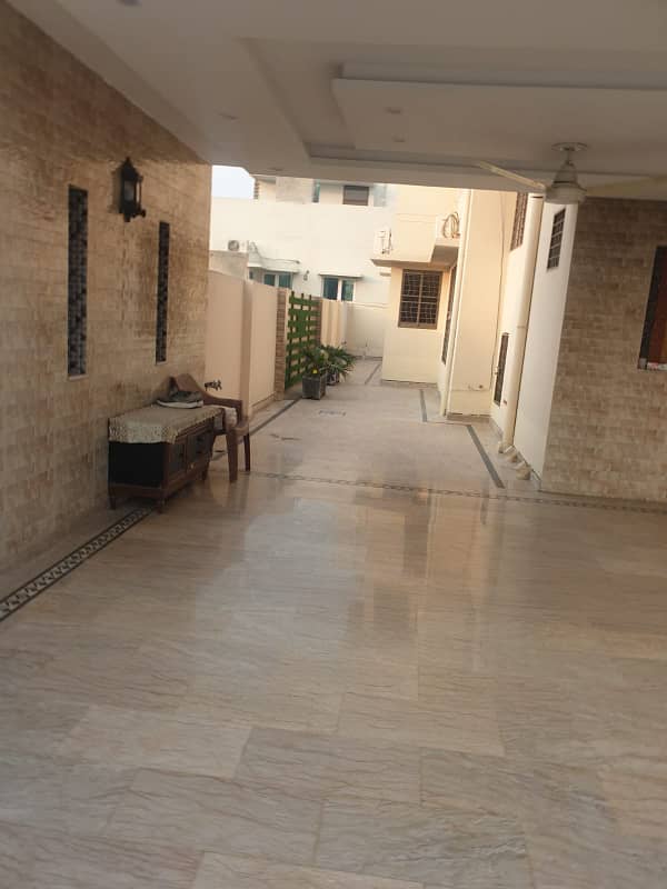 1 Kanal Beautiful House For Sale on 400Sqft Main Boulevard Bahria Orchard 2