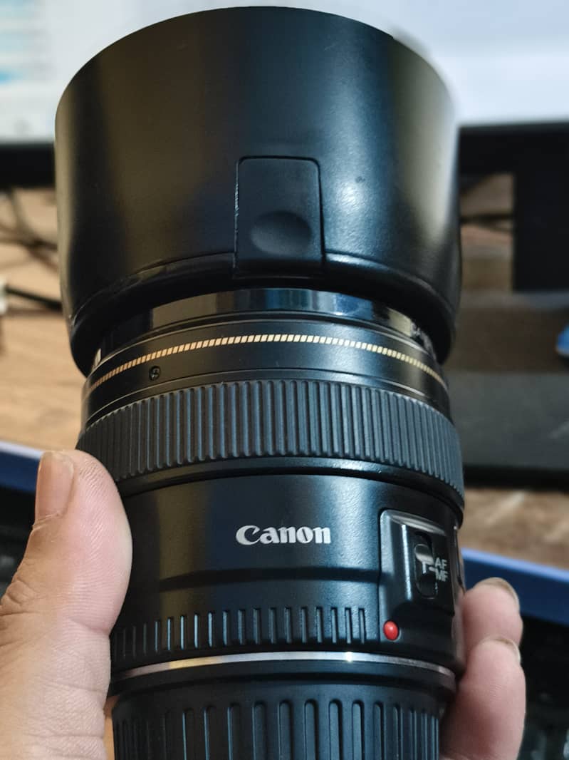 Canon 85mm f1.8 USM lens for sale 1