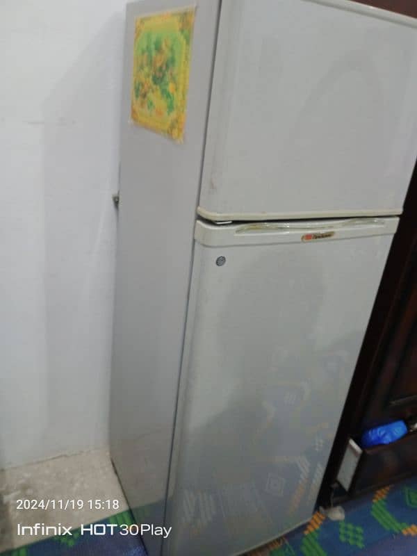 Dawlance 2door fridge 4