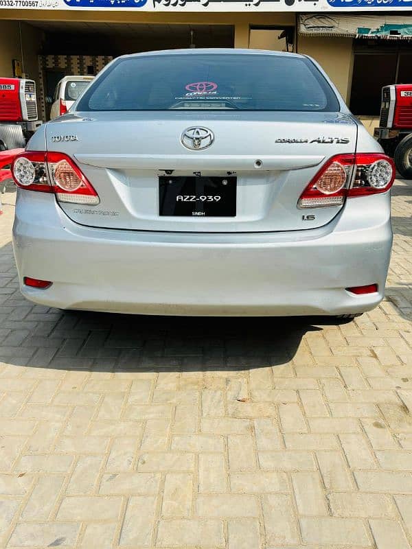 Toyota Corolla Altis 2013 2