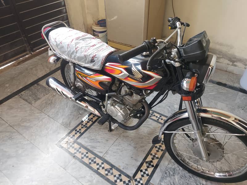 Honda CG 125 2022 3