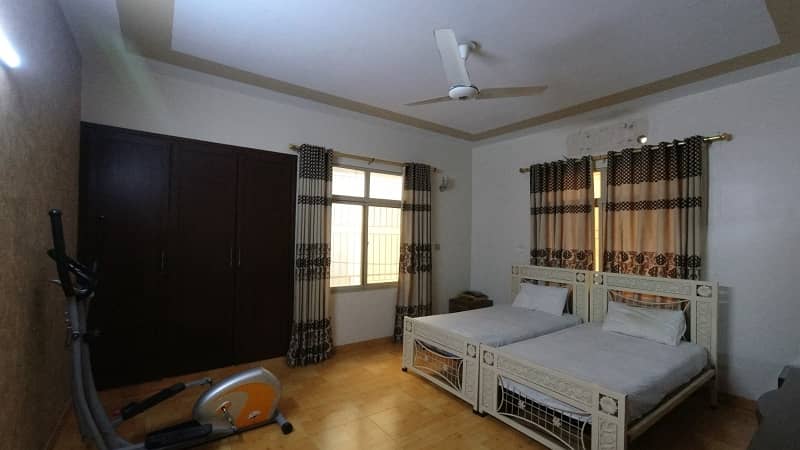 DOUBLE STORY HOUSE FOR SALE IN GULSHAN-E-IQBAL1 3 D 2 13