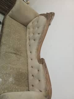 Dewan sofa