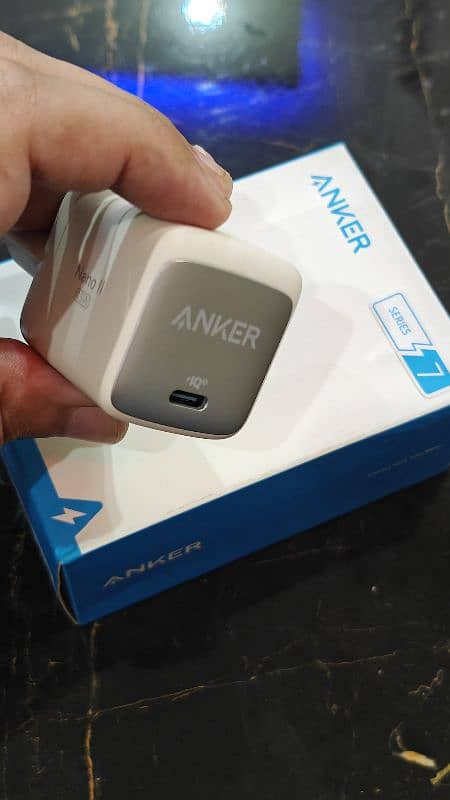 Anker Nano 2 45W. 3