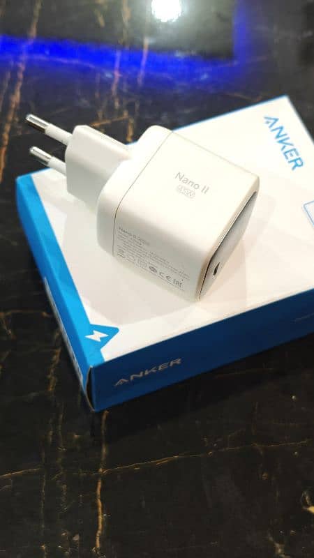 Anker Nano 2 45W. 4