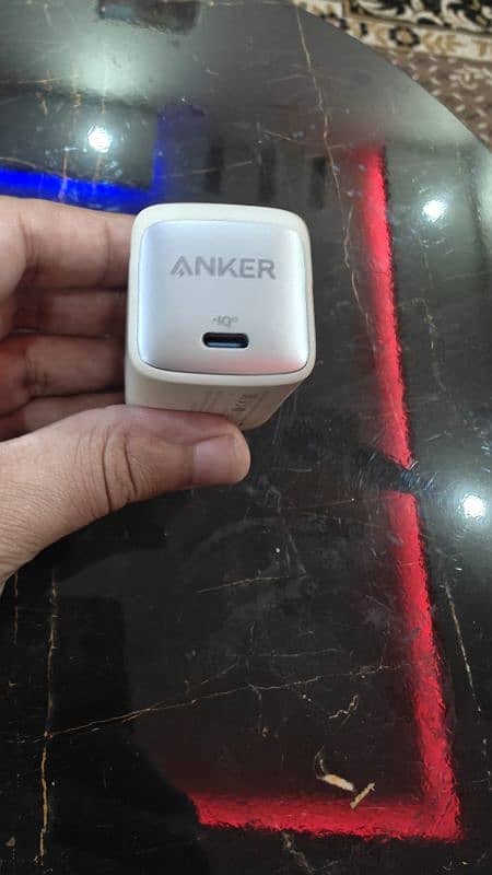 Anker Nano 2 45W. 8