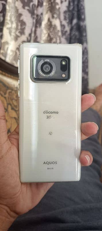 Sharp Aqous R6 12 128 gb official pta singel sim hy 10 by 10 condition 3