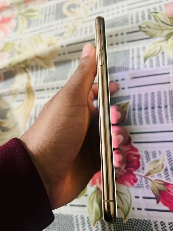 iphone Xsmax 256Gb pta approved 6