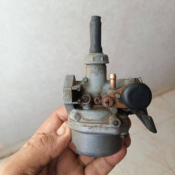 70 cc carburetor okay condition 3