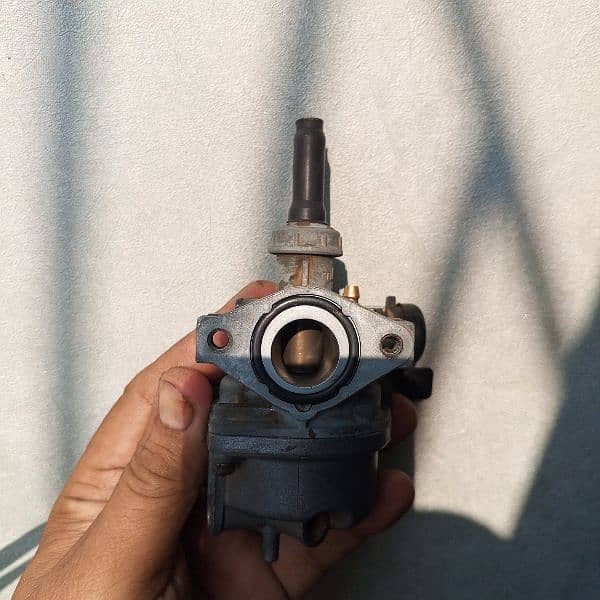 70 cc carburetor okay condition 4