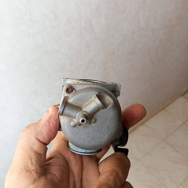 70 cc carburetor okay condition 5