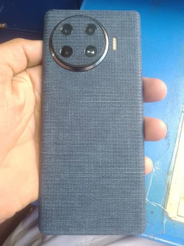 Tecno sprak 20pro plus 0