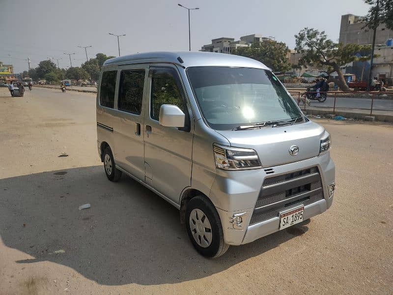 Daihatsu Hijet 2018 5