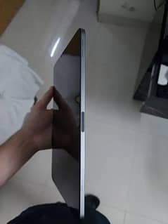 Ipad air 5 generation (8GB RAM and 64GB memory )