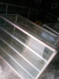 Aluminium show cases very Low price,   price 15,000 thousand