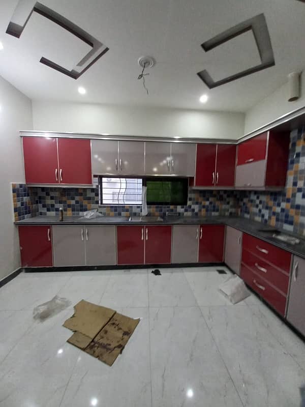 KANAL UPPER PORTION 3 BED ROOM TV DRAWING ROOM PARKING 1