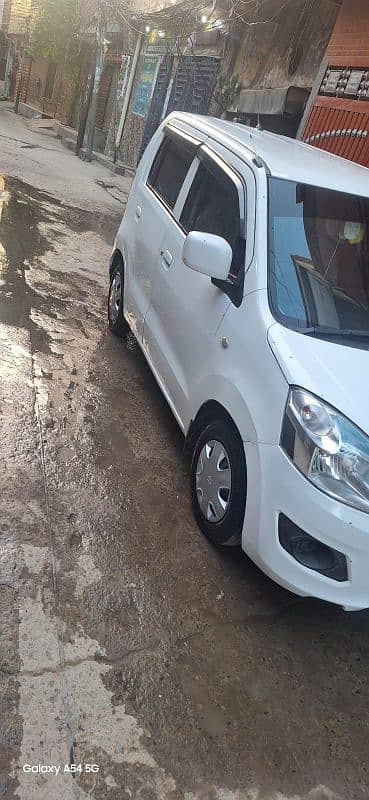 Suzuki Wagon R 2017 4