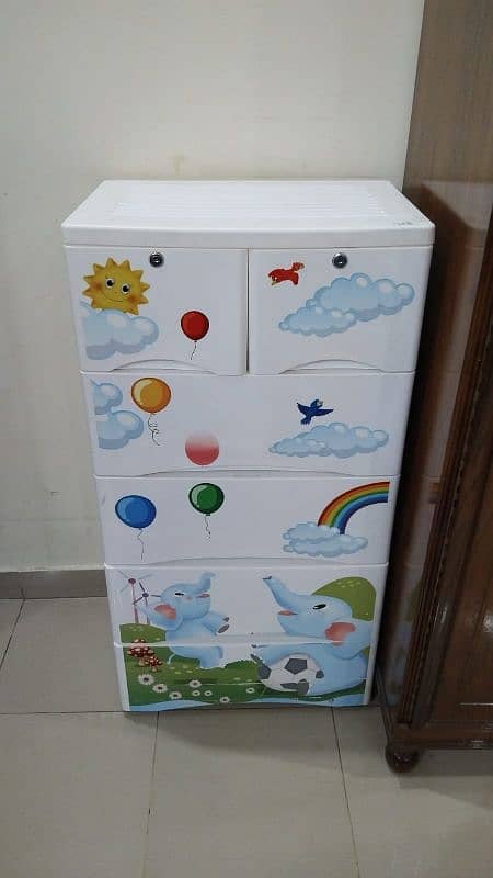 Baby Cot with Mattress and Baby Clothes storage drawers 5