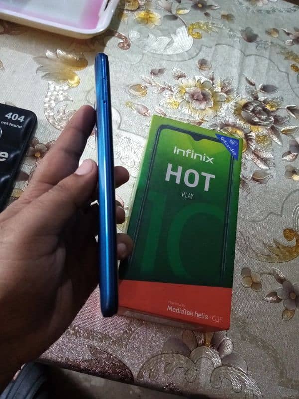 infinix hot 10 play 4gb or 64gb 3