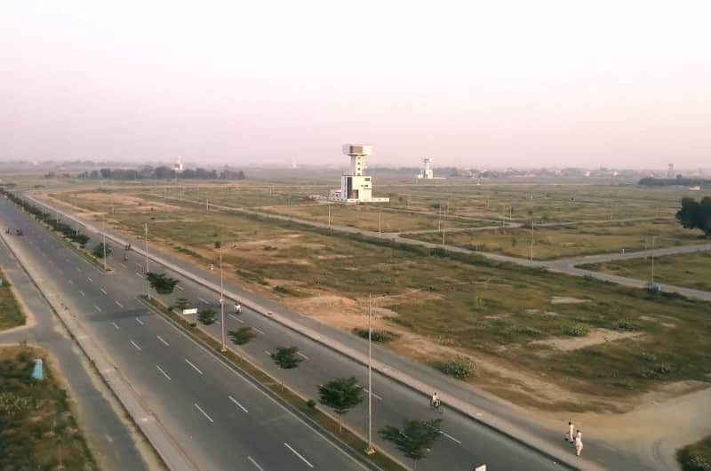 1 Kanal Hot Location 80 feet Facing 2 Kanal Near Golf Club ideal Plot For Sale in DHA Phase 9 Prism Block D Lahore 8