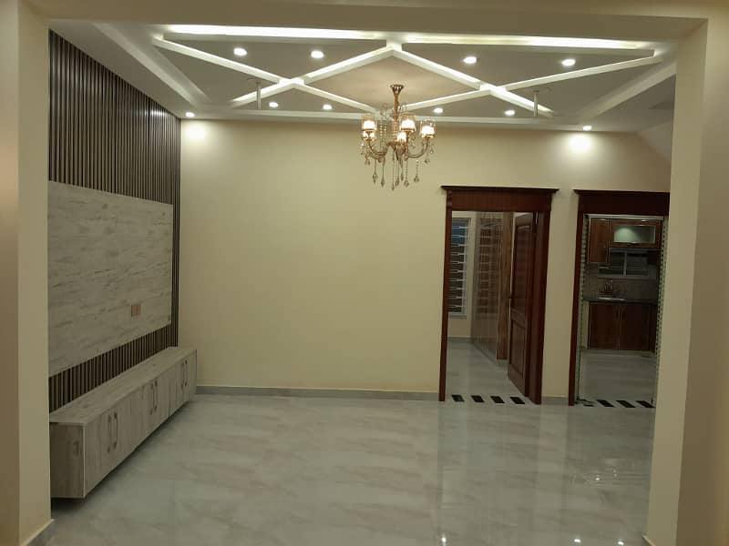 5 Marla lower Portion Available For Rent In tulip extention Block 3