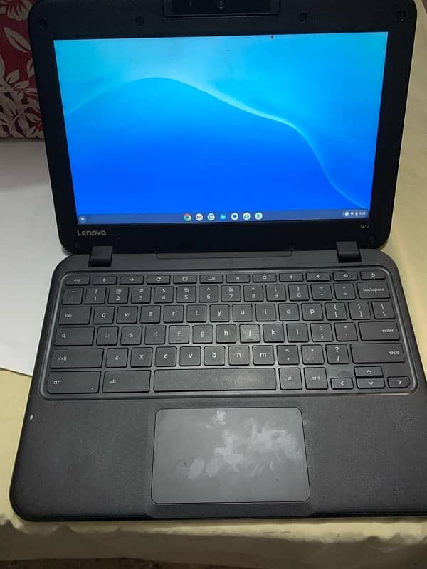 lenovo chrome book with play store abi mangwai h Dubai sy new conditn 1