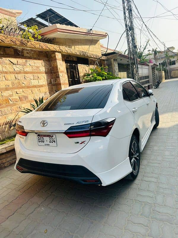 Toyota Corolla Altis 2019 3