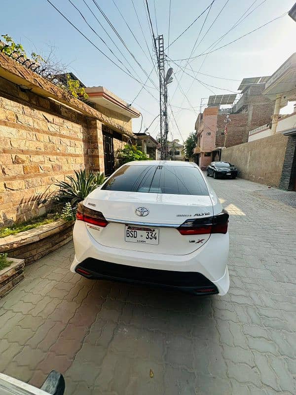 Toyota Corolla Altis 2019 4