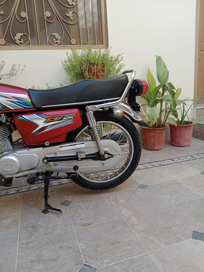 Honda CG 125 2023 4