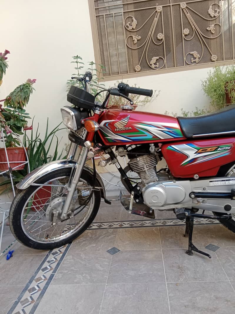 Honda CG 125 2023 5