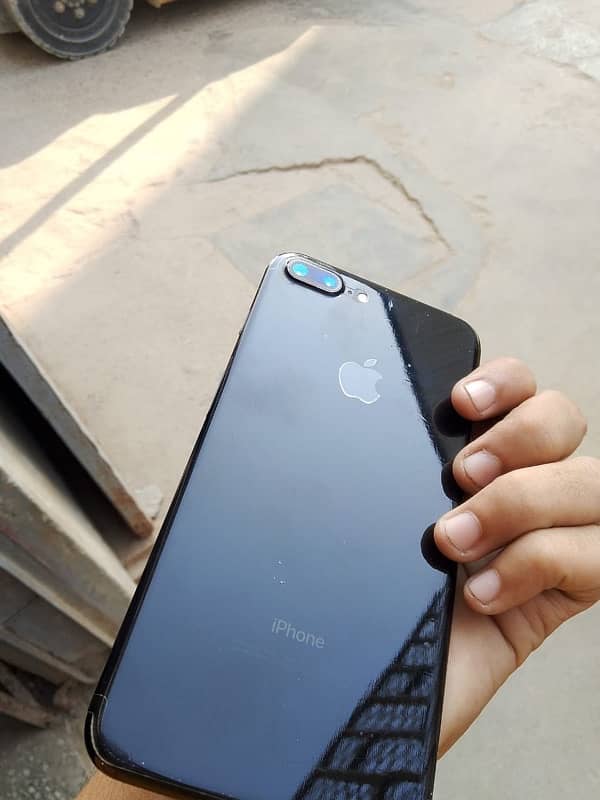 iphone 7plus 128gb official pta approved 0