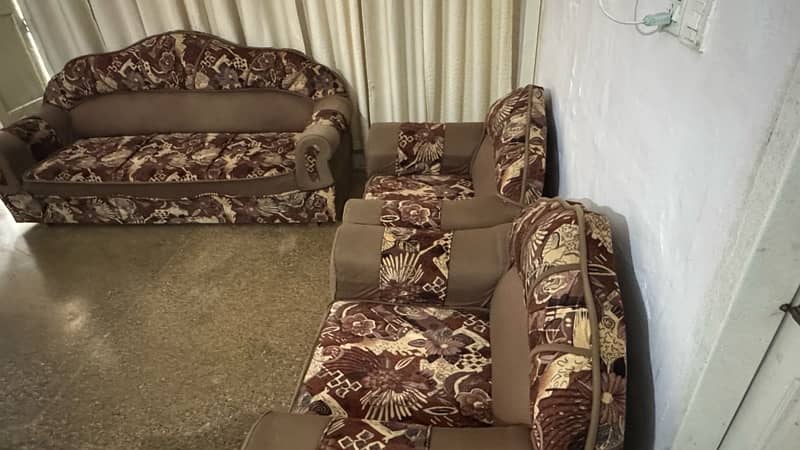 5 seater Sofa set/ molty foam seats/ 3