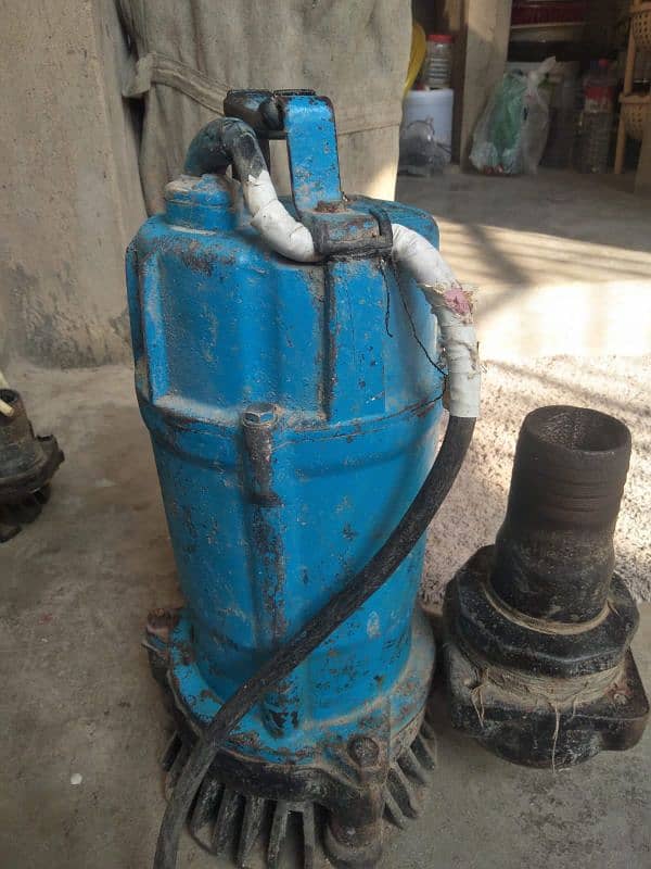 Submersible Mad Pump 0