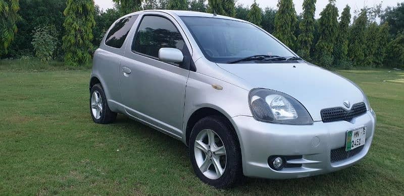 Toyota Vitz 2000 2