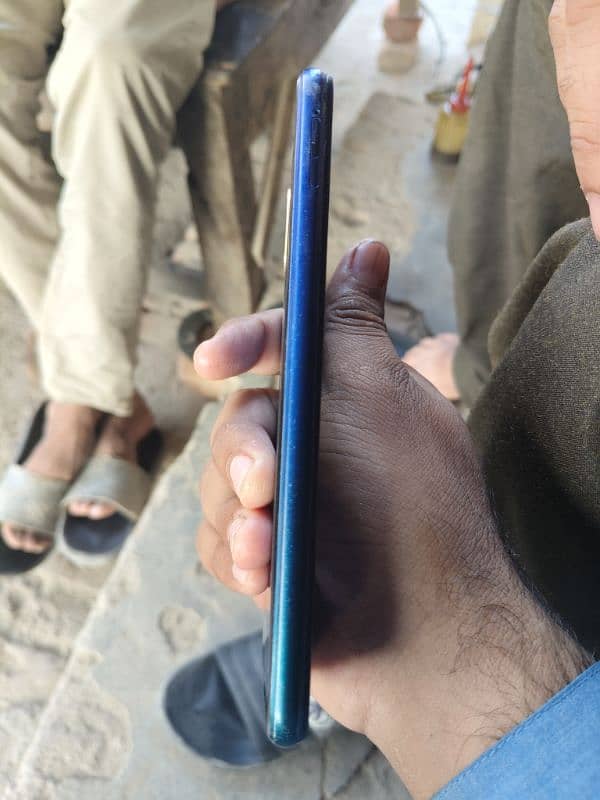 vivo mobile galss Barake chalta ok hi  only mobile 3