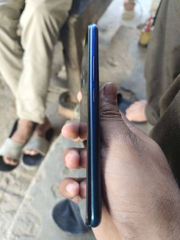 vivo mobile galss Barake chalta ok hi  only mobile 5