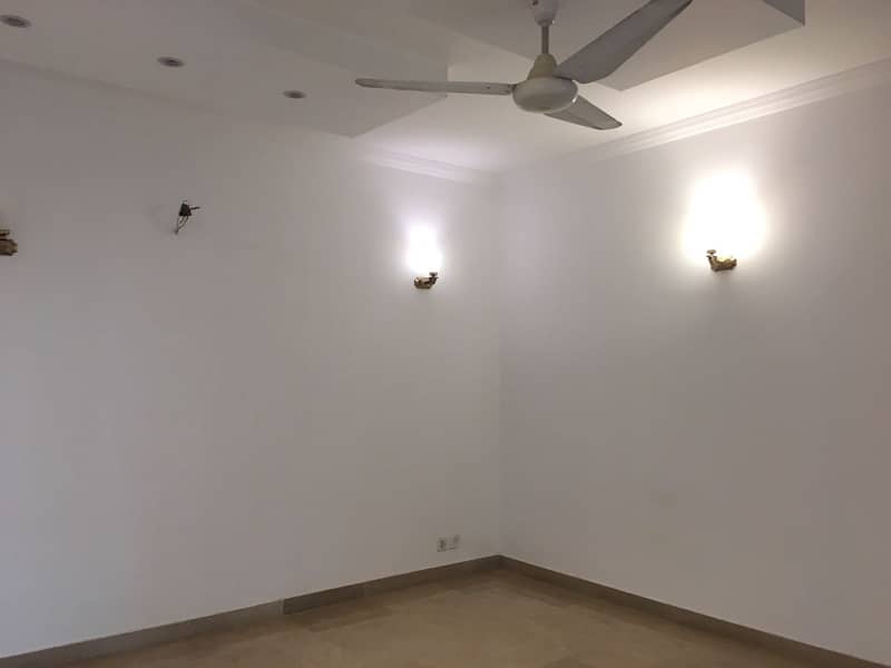 1 Kanal Beautiful Spanish Upper Portion For Rent In Phase 4 DHA Lahore 9