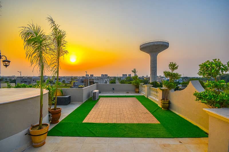 MAGNIFICENT BRAND NEW ROYAL BUNGALOW FOR SALE IN DHA PHASE 7 21