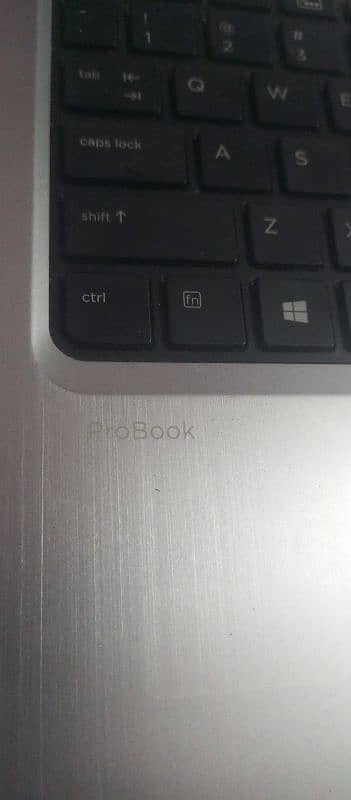 HP PRO BOOK 4