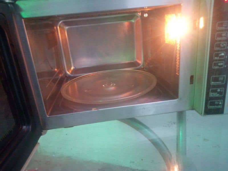 microwave oven 2