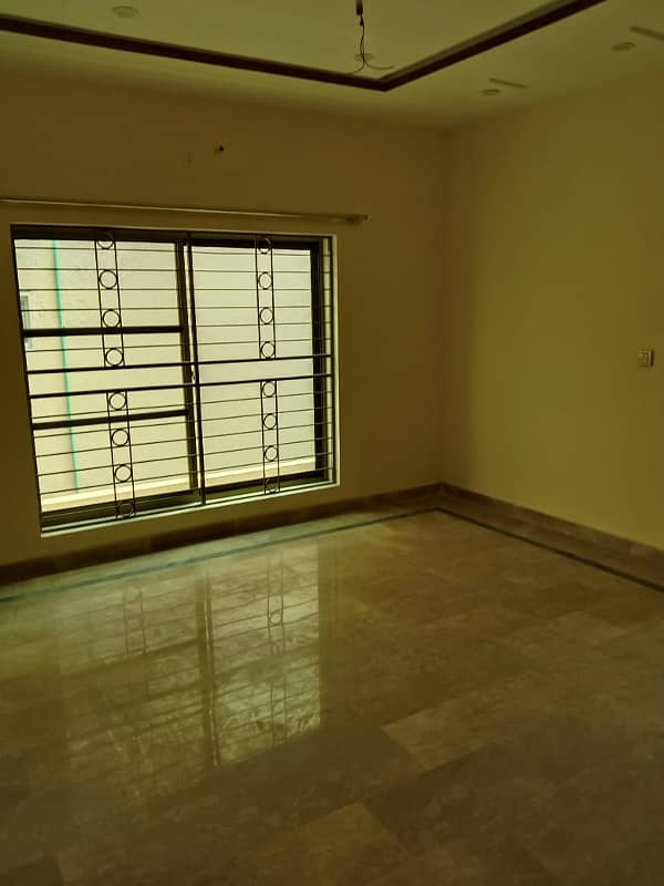 10 MARLA UPPER PORTION AVAILBLE FOR RENT IN MUHAFIZ TOWN PHASE 2 6