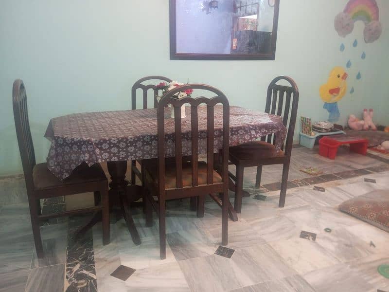 Dining Table with 4 Chairs 2