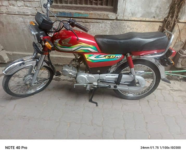 CD 70 bike vip condition All Punjab num laga hua h 1