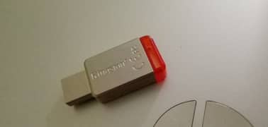 USB / Kingston USB 32 GB