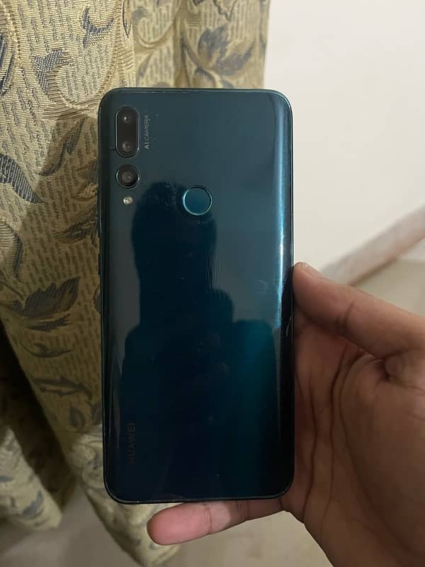 Huawei y9 Prime 1