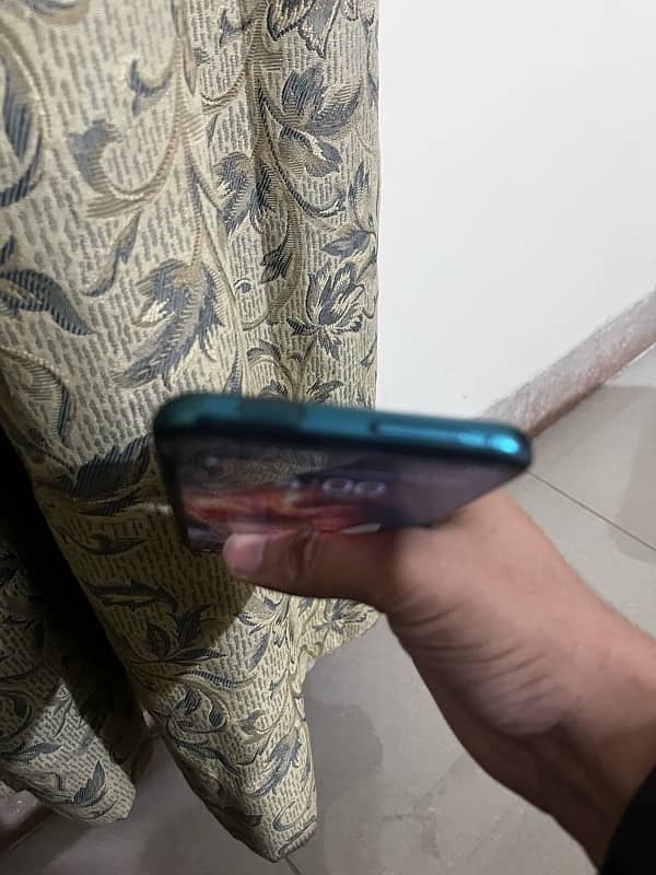 Huawei y9 Prime 4