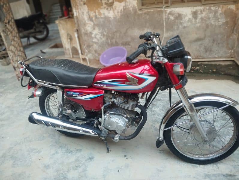 honda CG 125 in pristine condition just buy and drive 1