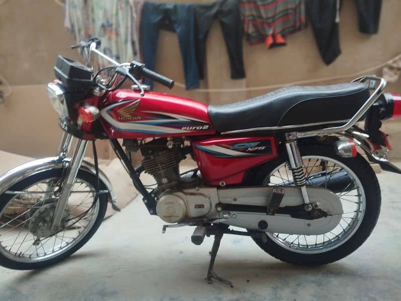 honda CG 125 in pristine condition just buy and drive 5