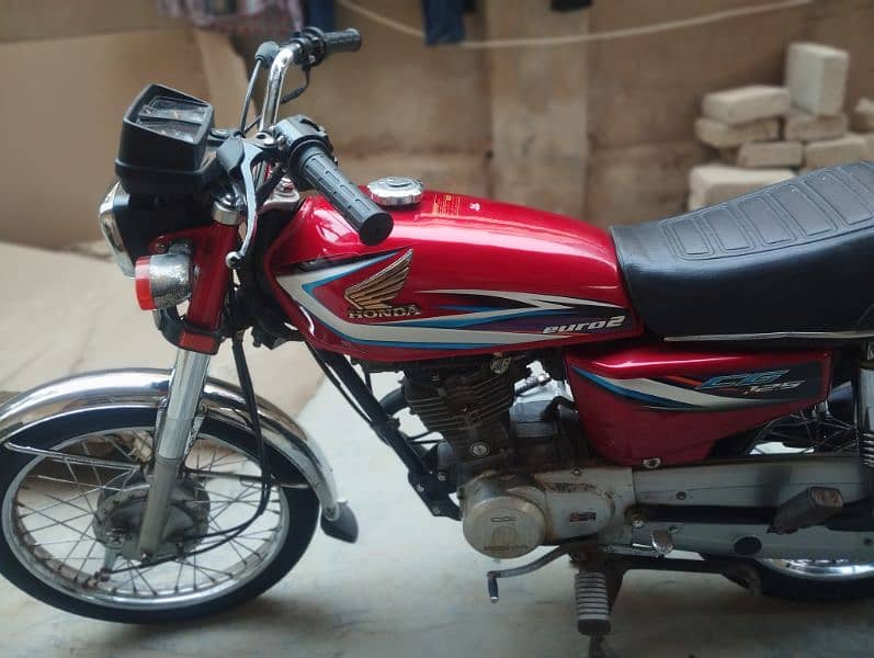 honda CG 125 in pristine condition just buy and drive 6